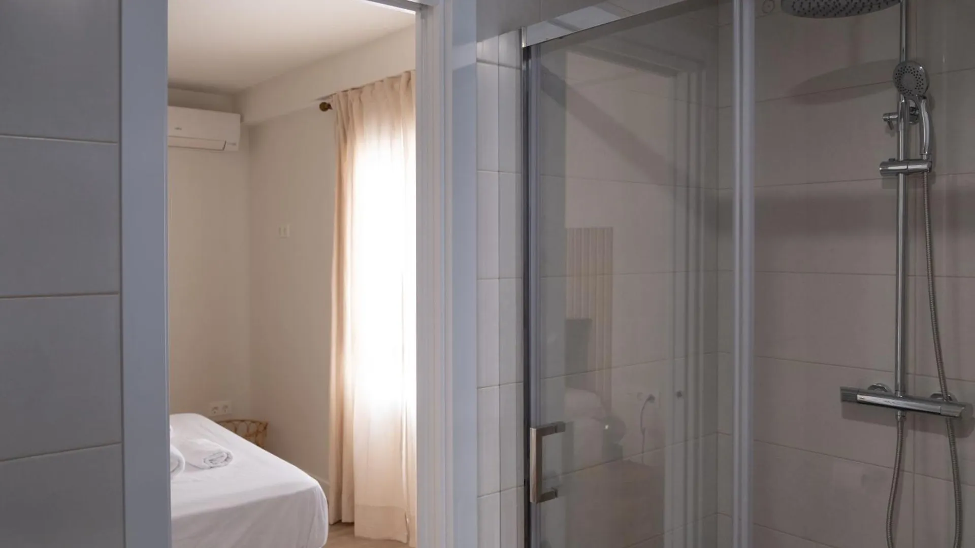 Victoria'S Home Modern And Cosy 2 Bedroom Apartment Μάλαγα